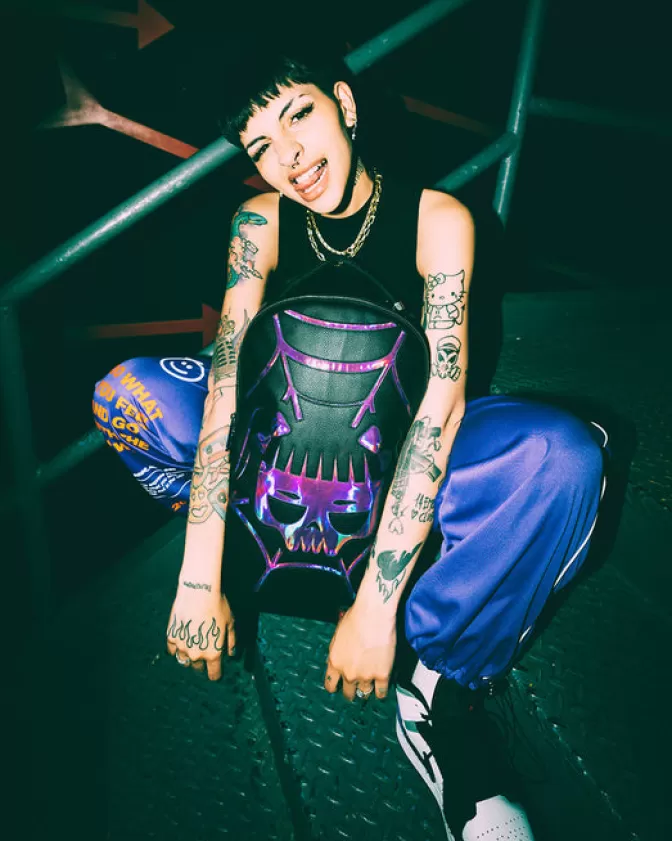 Sprayground BACKPACKS*CAZZU IRIDESCENT CUT u0026 SEW SPIDER SKULL SHARK BACKPACK (DLXV)